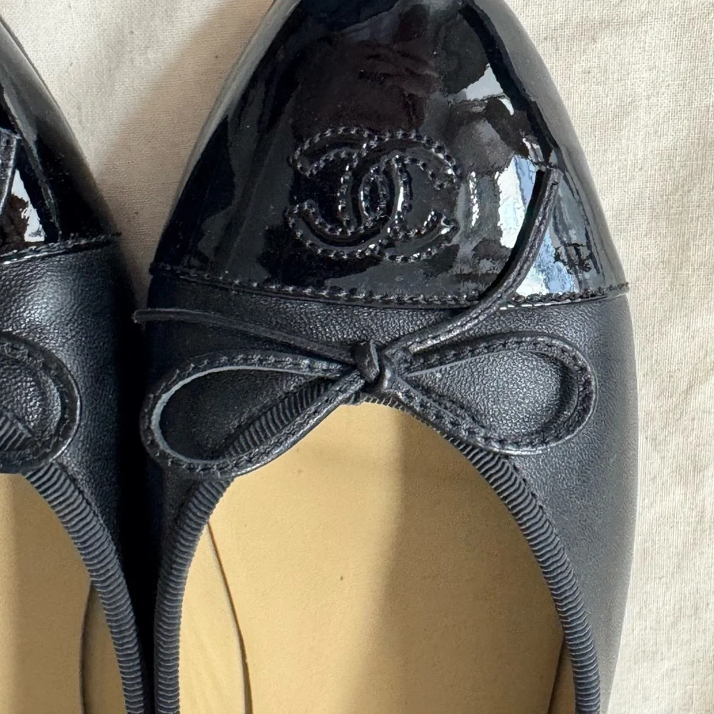 Chanel Black Leather Ballet Flats with Patent Toe